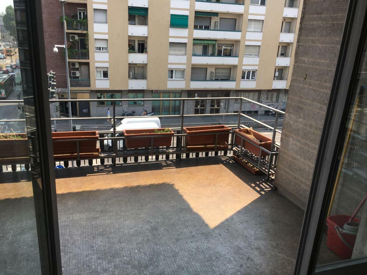 Rio Central M3 Sondrio E Stazione Centrale Milano Exteriör bild